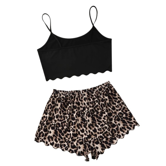 NWOT 2 piece sleep set. Leopard cheetah print shorts, black camisole, Size Sm - Picture 4 of 5